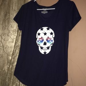 Skull dri fit top